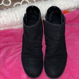Stylish Black Women's Boots